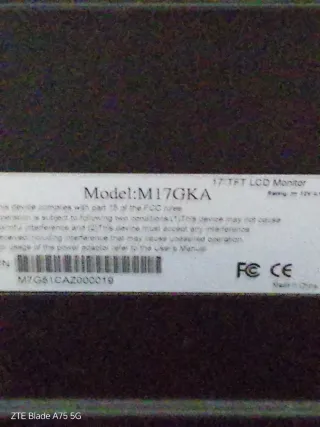 Monitor LCD 17 Plata y Negro