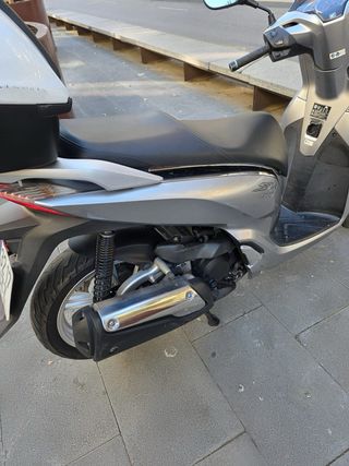 Honda SH 300i 2017 móvil 678-861073