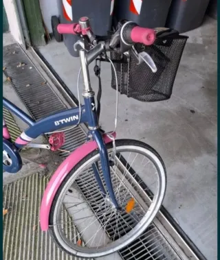 Bicicletta B twin 24 con cestino