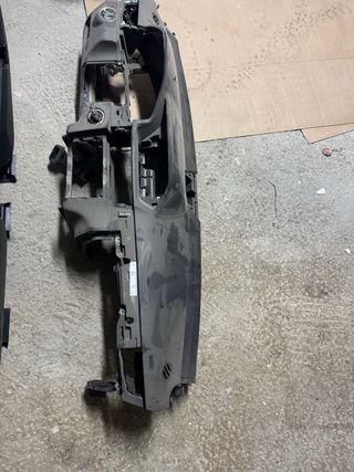 Salpicadero de piel con airbag w212