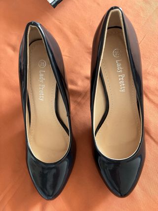 Zapatos de tacón negros