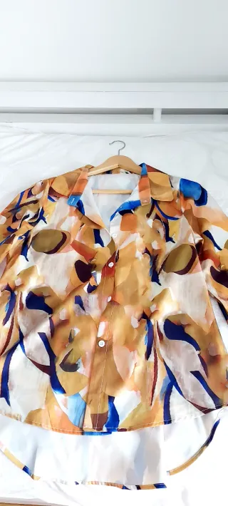 2 Camisas Anchas Talla Única Estampadas. Sin marca