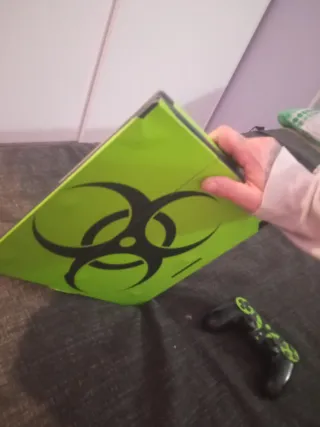 PlayStation 4 Pro (PS4 Pro) quasi nuova