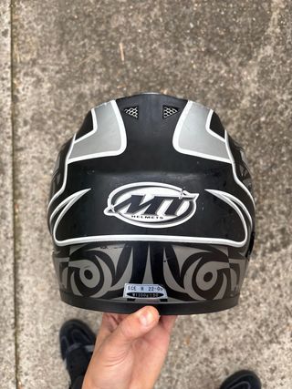 Casco de moto MT