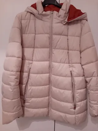 Giubbotto beige con interno rosso