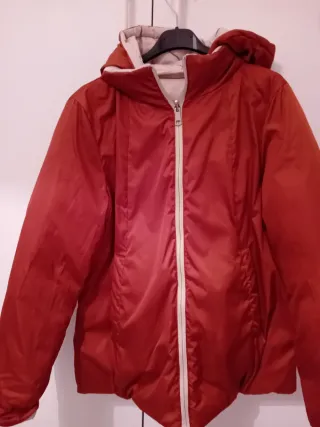 Giubbotto beige con interno rosso