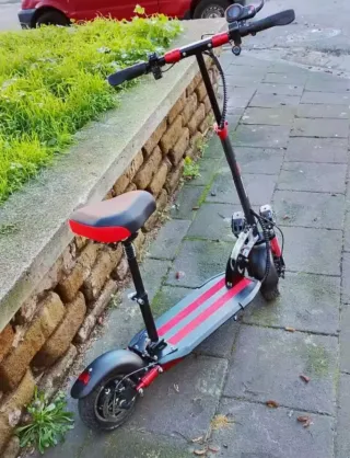 Patinete Eléctrico con Asiento