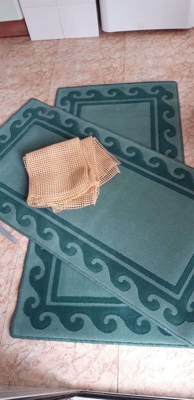 Alfombras de lana verde azulado