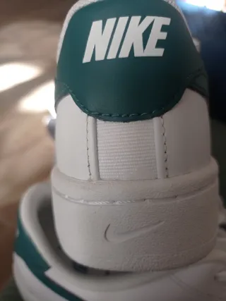 Zapatillas Nike Blancas y Verdes