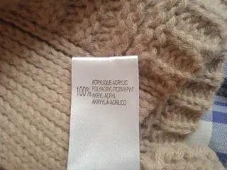 Chaqueta de punto beige