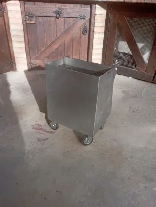 Carro porta herramientas herrador caballos"pequeño