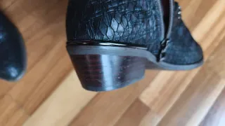 Botines Alma en Pena negros con tachuelas