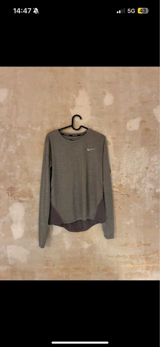 Camiseta Nike running manga larga