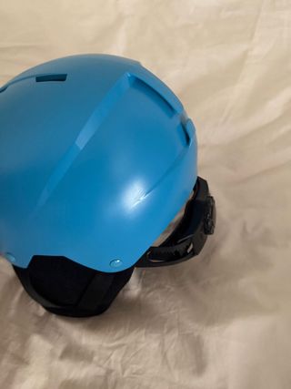 Casco y guantes de esquí para niño