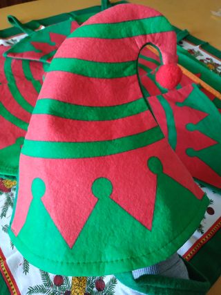 Cappellini da elfo n.8 pezzi nuovi