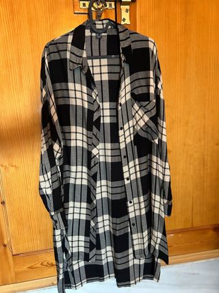 Vestido camisero de cuadros beige y negro