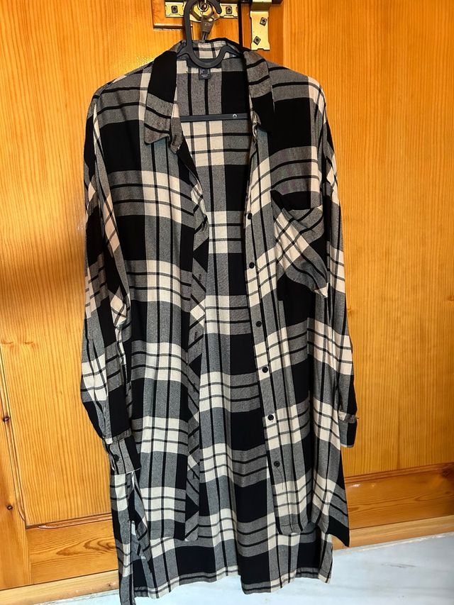 Vestido camisero de cuadros beige y negro