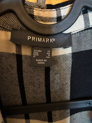 Vestido camisero de cuadros beige y negro