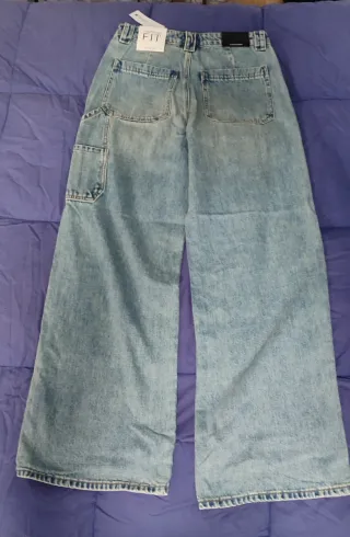 Pantalón vaquero Stradivarius fit talla 40