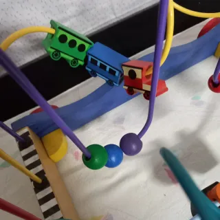 Laberinto de madera para bebés