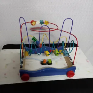 Laberinto de madera para bebés