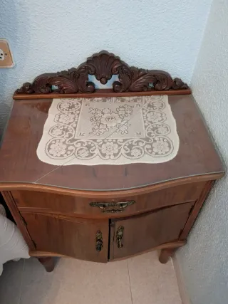 Habitación clásica de madera maciza