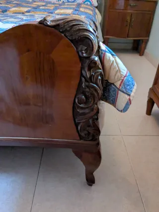 Habitación clásica de madera maciza