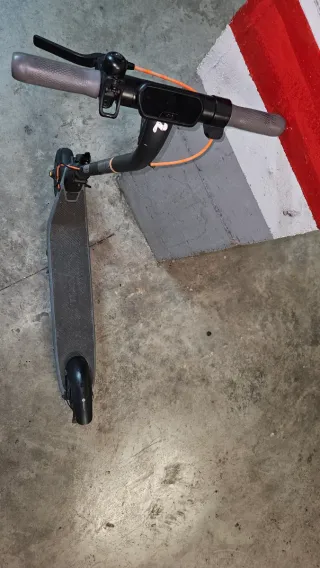 Patinete eléctrico Ninebot KickScooter E2 Plus