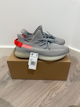Adidas Yeezy 350 V2 Tail Light