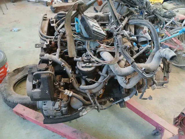 Motor y Caja de Cambios 2.0hdi