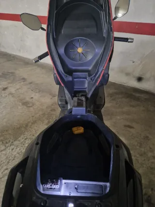 Moto 125cc Aprilia sd max