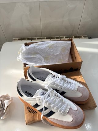 Zapatillas Adidas Samba Blancas y Negras