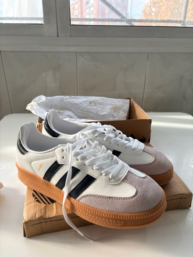Zapatillas Adidas Samba Blancas y Negras