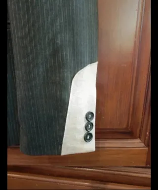 Giacca uomo nera con dettagli bianchi