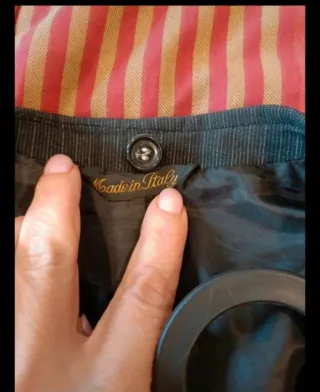 Giacca uomo nera con dettagli bianchi