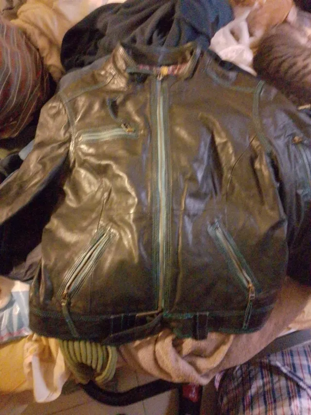 Chaqueta de piel London mujer muy buena