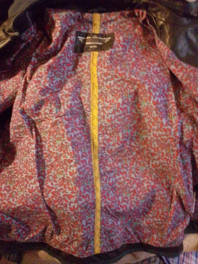 Chaqueta de piel London mujer muy buena