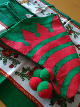 Elfo n.4 cappellini natalizi nuovi