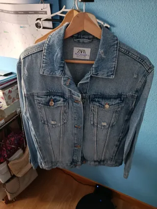 Cazadora vaquera Zara 164cm, 13 o 14 años