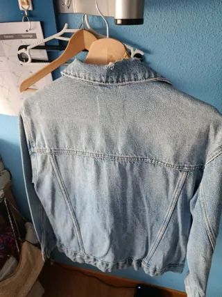 Cazadora vaquera Zara 164cm, 13 o 14 años
