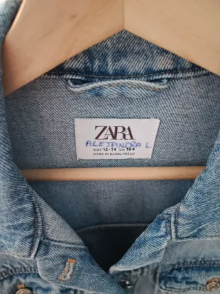 Cazadora vaquera Zara 164cm, 13 o 14 años