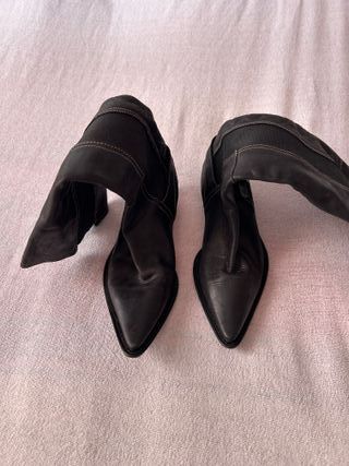 Stivali neri punta tonda con tacco