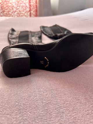 Stivali neri punta tonda con tacco