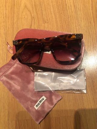 Gafas de sol Miu Miu Tortoise