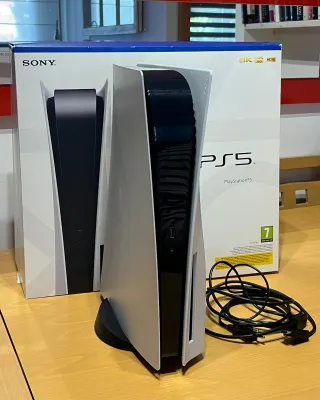 Consola PS5 con Lector + 3 Juegos compatibles