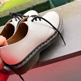 Zapatos Dr. Martens Blancos