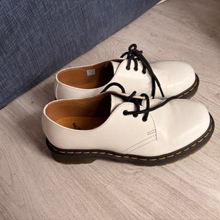 Zapatos Dr. Martens Blancos