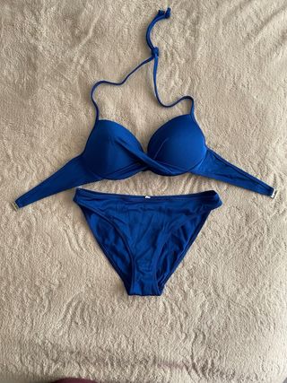 Bikini azul electrico