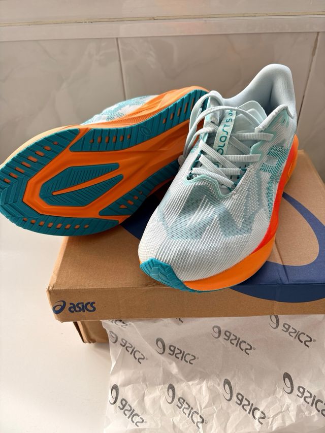 Zapatillas Asics Novablast 5