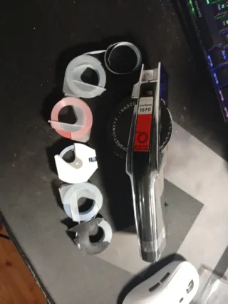 Etiquetadora Dymo 1570 con cintas